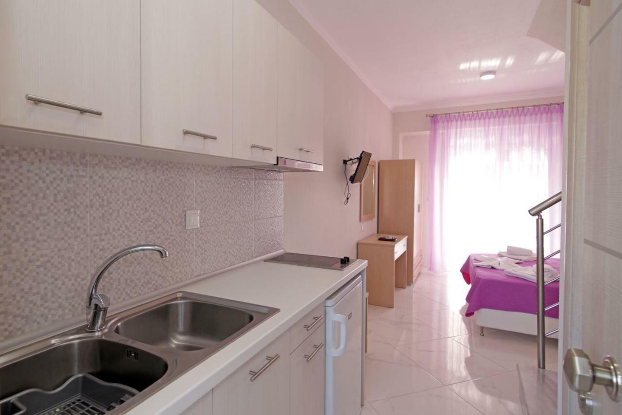 Mavridis Rooms 2 Нікіті Екстер'єр фото
